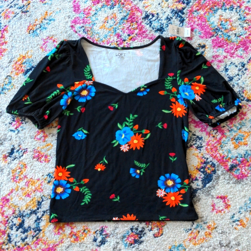 NWT S Ann Taylor LOFT Outlet Puff Sleeve Black Floral Top